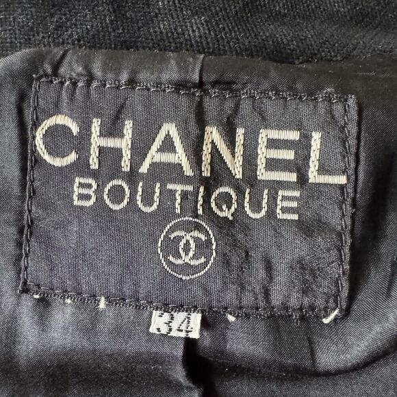 Vintage 80s Chanel Black Blazer w/ Gold Lion Buttons - Picture 7 of 7